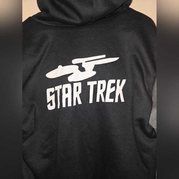 Star Trek Jacket NWOT - Picture 2 of 5
